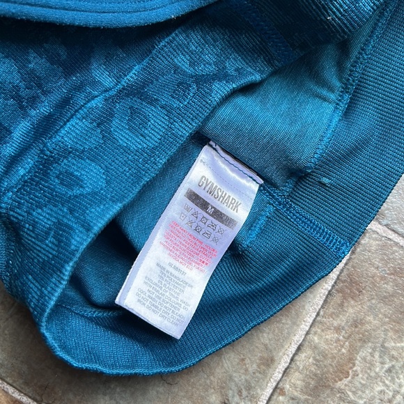 GYMSHARK ADAPT CAMO SEAMLESS SPORTS BRA size medium - Picture 4 of 4